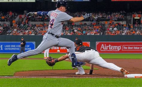 Adam Frazier’s ground ball gives Orioles walk-off win over Tigers, 2-1, after scoreless streak ends in ninth
